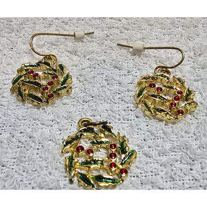 Women's Unbranded Gold & Red Christmas Wreath Drop Earrings, One Size